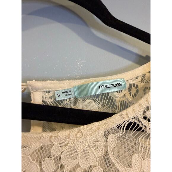Maurices Cream Lace Coquette Long Sleeve Top – Size Small - Picture 3 of 5